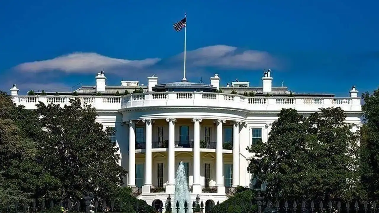 Trump'ın Beyaz Saray'a Balo Salonu İnşası Yargıya Takıldı