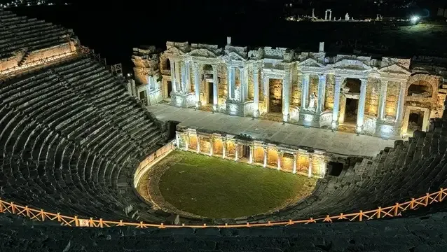 Türkiye’de Gece Müzeciliği: Antik Kentler Ay Işığında Canlanıyor Türkiye’de Gece Müzeciliği: Antik Kentler Ay Işığında Canlanıyor